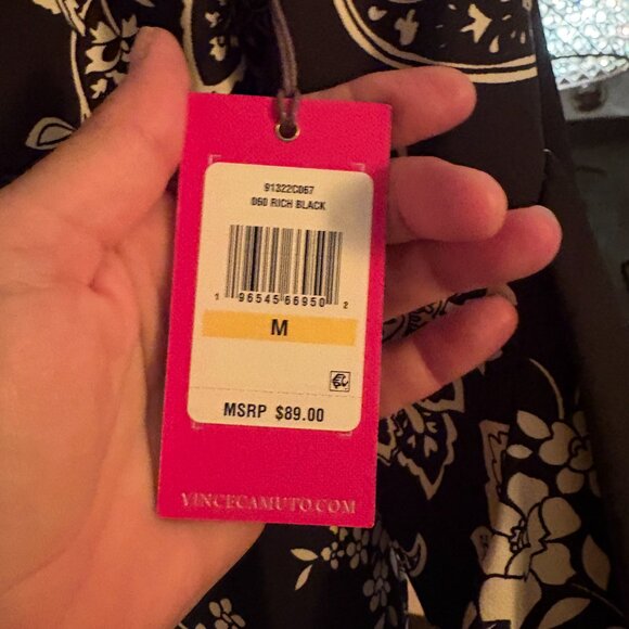 NWT Vince Camuto Black Floral Bell Sleeve Blouse Size M - Picture 6 of 12